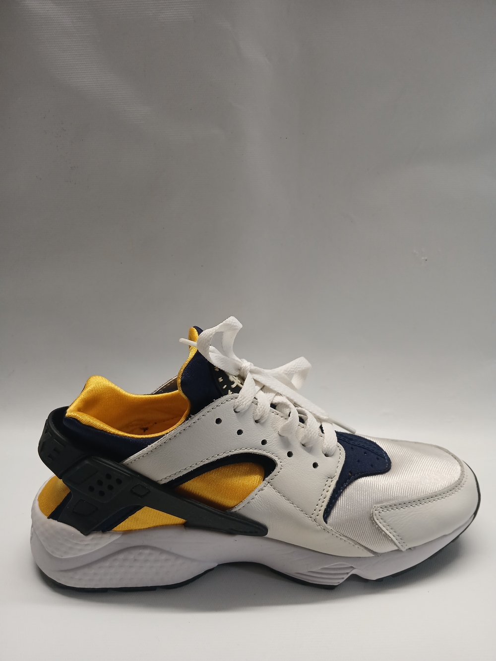 Nike Huarache Men's Athletic Sneaker - White Navy Yellow